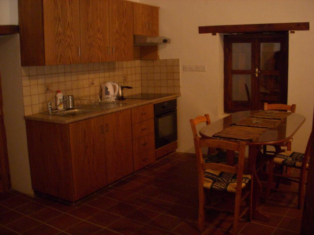 Patriko Traditional House Какопетрія Екстер'єр фото